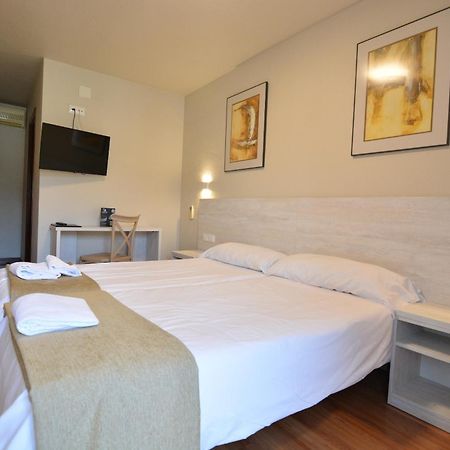 Hotel&Bar Ducay Олите Екстериор снимка