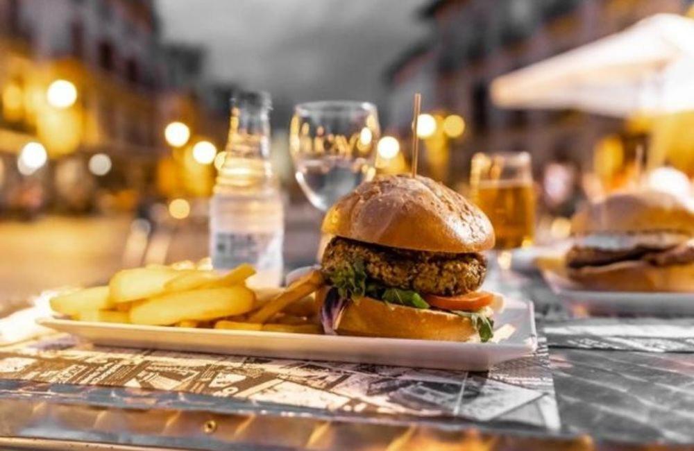 Hotel&Bar Ducay Олите Екстериор снимка