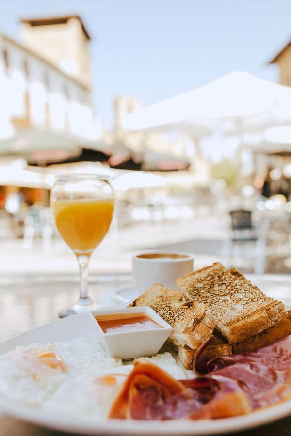 Hotel&Bar Ducay Олите Екстериор снимка