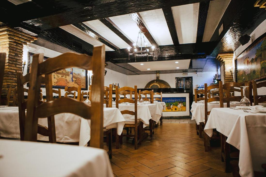Hotel&Bar Ducay Олите Екстериор снимка
