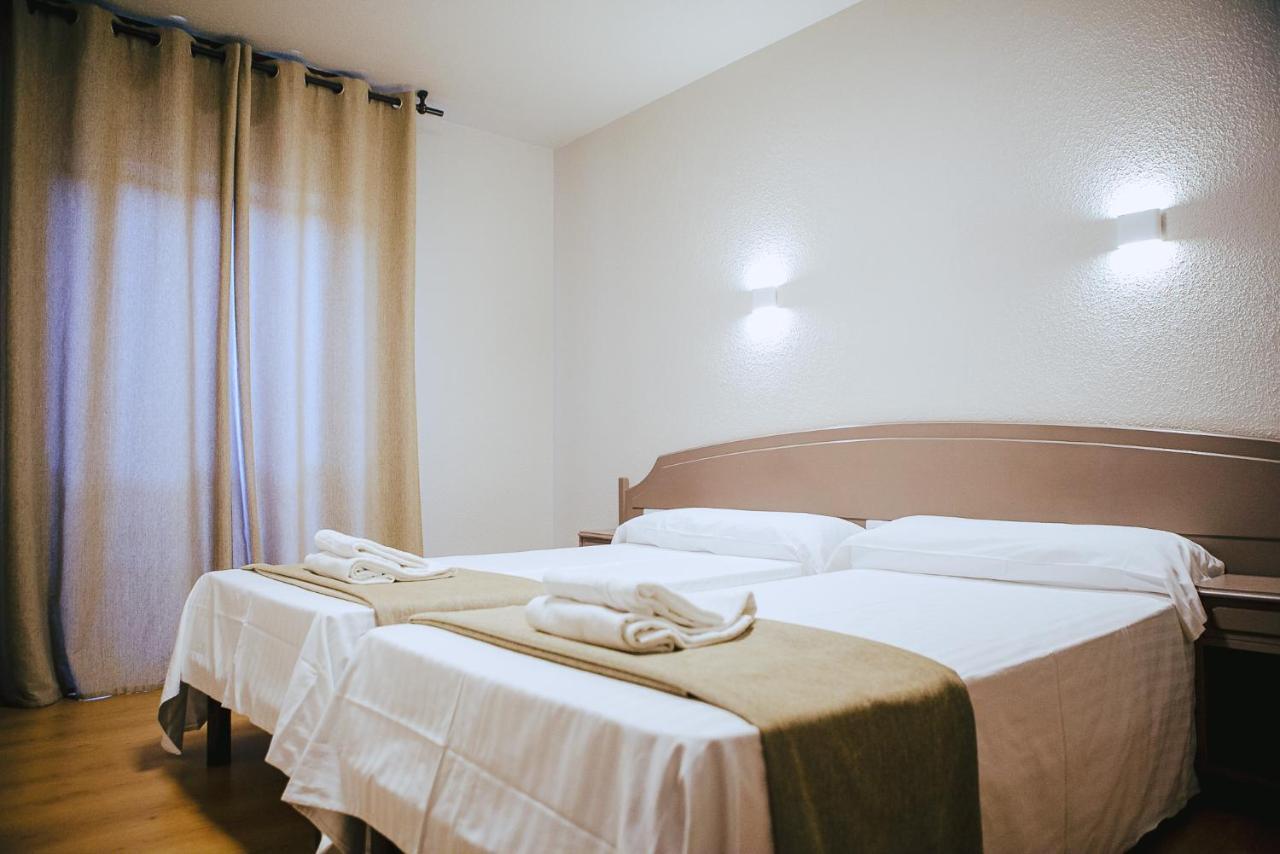 Hotel&Bar Ducay Олите Екстериор снимка