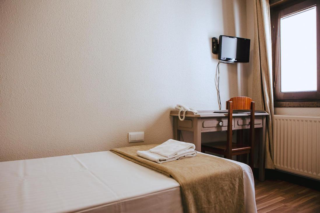 Hotel&Bar Ducay Олите Екстериор снимка