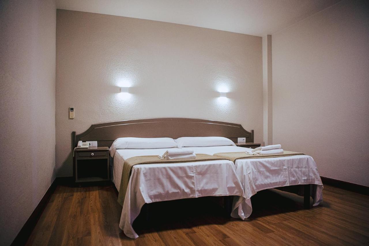Hotel&Bar Ducay Олите Екстериор снимка